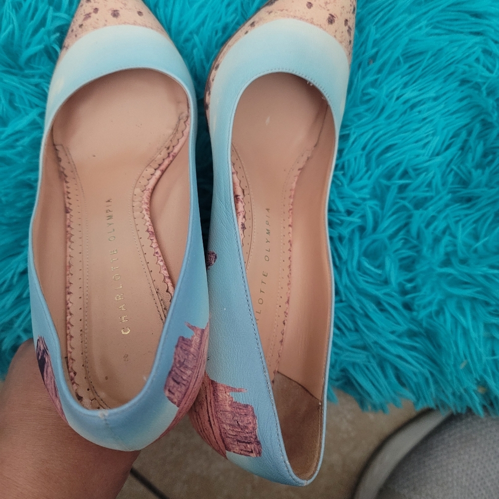 Charlotte Olympia Light Blue and Cream Pointed Toe Heels - Picture 9 of 11